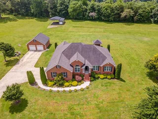 710 Farmbrook Drive, Rocky Face, GA 30740
