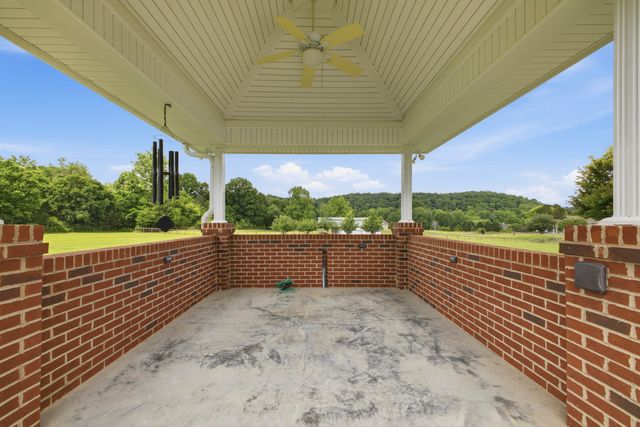 710 Farmbrook Drive, Rocky Face, GA 30740