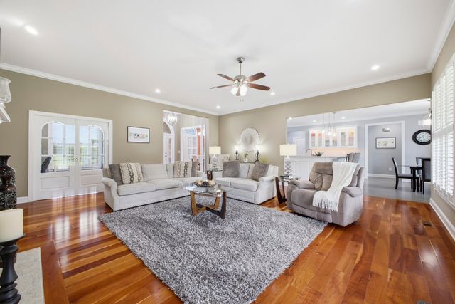 710 Farmbrook Drive, Rocky Face, GA 30740