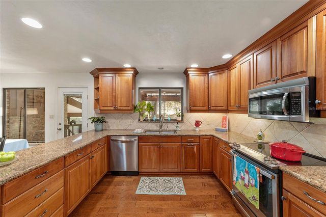 6015 SW 36TH WAY, Gainesville, FL 32608