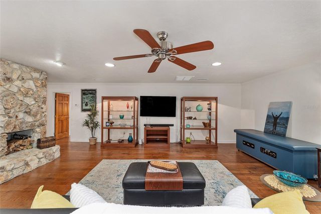 6015 SW 36TH WAY, Gainesville, FL 32608