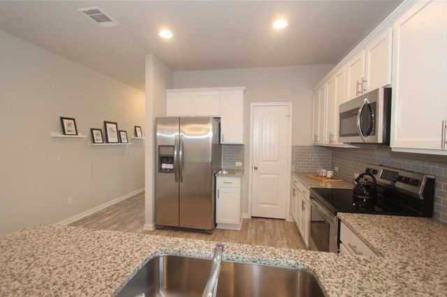 457 Galway Bay LN, Georgetown, TX 78626
