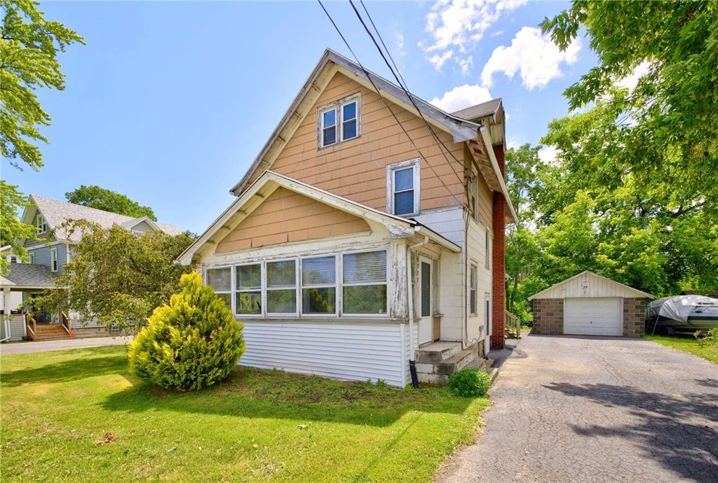 6322 Furnace Road, Ontario, NY 14519