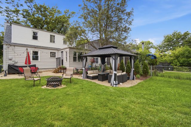 239 Nora Avenue, Glenview, IL 60025