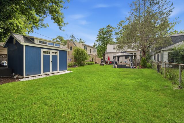 239 Nora Avenue, Glenview, IL 60025