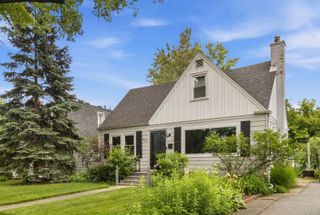 239 Nora Avenue, Glenview, IL 60025