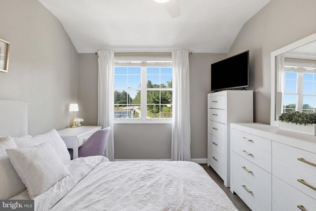 3904 KELLER AVE, Alexandria, VA 22302