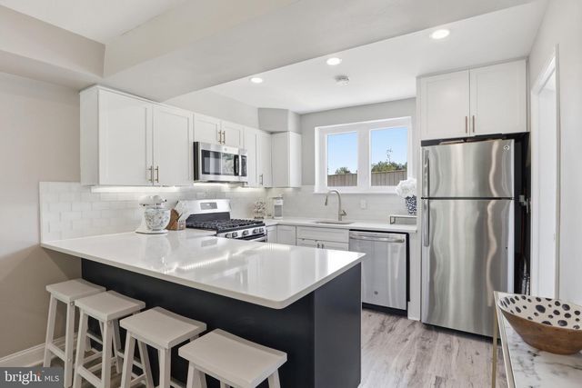 3904 KELLER AVE, Alexandria, VA 22302
