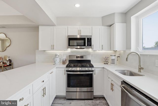 3904 KELLER AVE, Alexandria, VA 22302