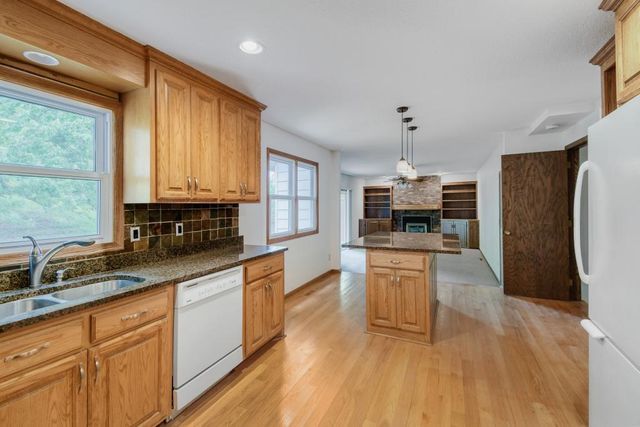 1754 Evergreen Bay, Woodbury, MN 55125