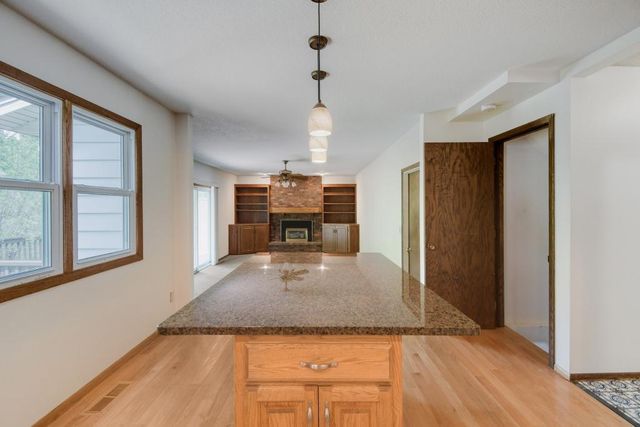 1754 Evergreen Bay, Woodbury, MN 55125