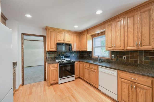 1754 Evergreen Bay, Woodbury, MN 55125