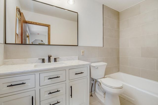 1754 Evergreen Bay, Woodbury, MN 55125