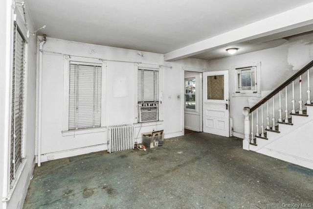 101 Emerson Avenue, Floral Park, NY 11001