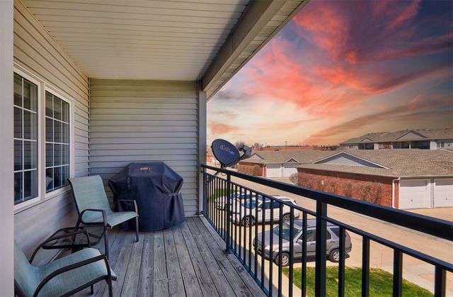 1325 SE Florence Drive 211, Waukee, IA 50263