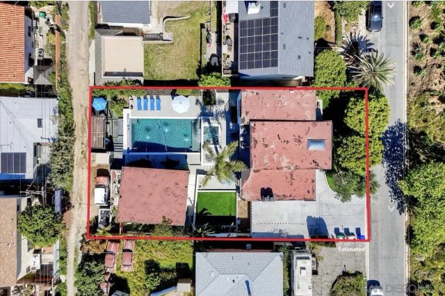 2240 Hartford St., San Diego, CA 92110