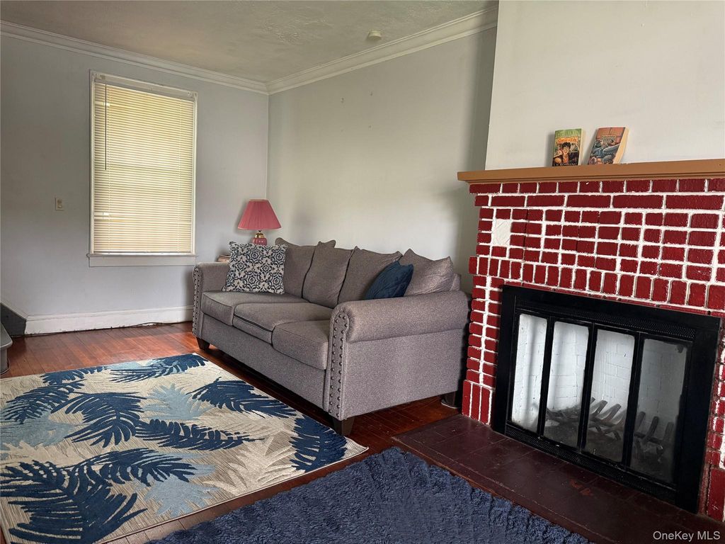 24 Washington Avenue, Amityville, NY 11701 — photo 5