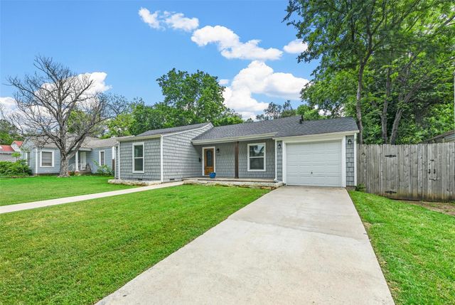 6209 Calmont Avenue, Fort Worth, TX 76116