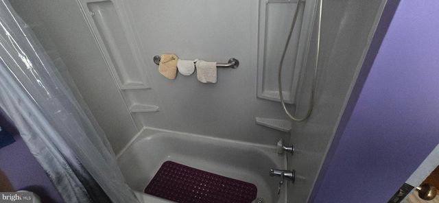 115 CLEARFIELD AVE, Trenton, NJ 08618