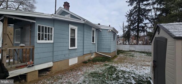 115 CLEARFIELD AVE, Trenton, NJ 08618