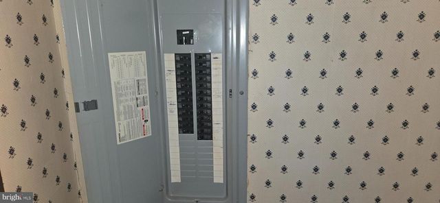 115 CLEARFIELD AVE, Trenton, NJ 08618