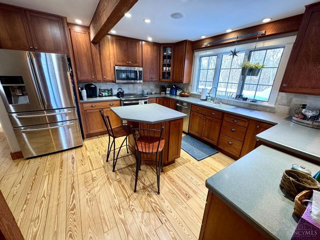 249 Hickory Meadows Lane, Turtle Creek Twp, OH 45036