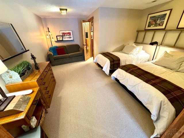 249 Hickory Meadows Lane, Turtle Creek Twp, OH 45036