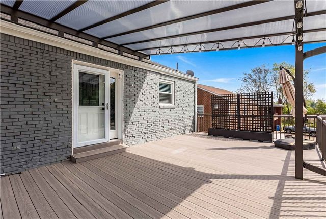 4952 McAnulty Rd, Whitehall, PA 15236