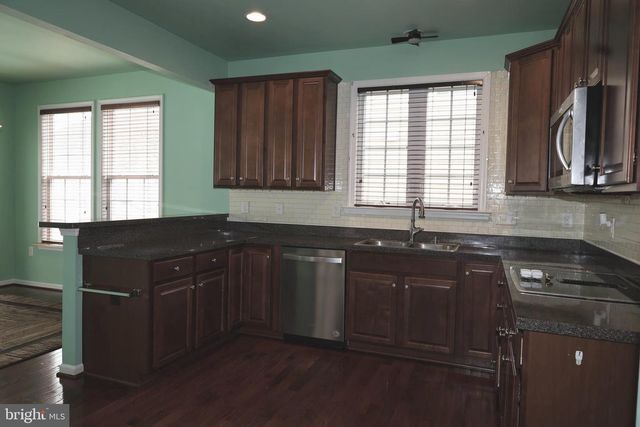 1224 N FAIRFAX BLVD, Ranson, WV 25438