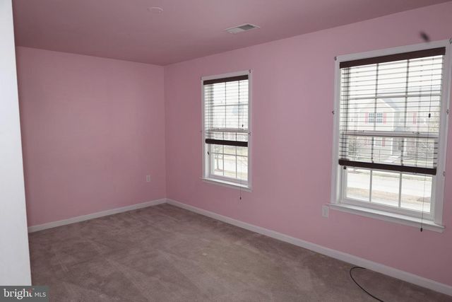 1224 N FAIRFAX BLVD, Ranson, WV 25438