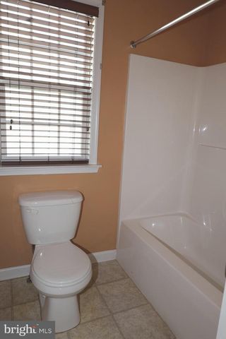 1224 N FAIRFAX BLVD, Ranson, WV 25438