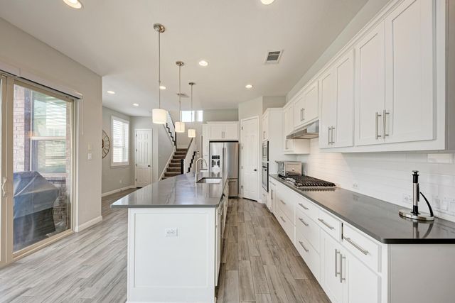 600 E Baylee Love LN, Austin, TX 78717