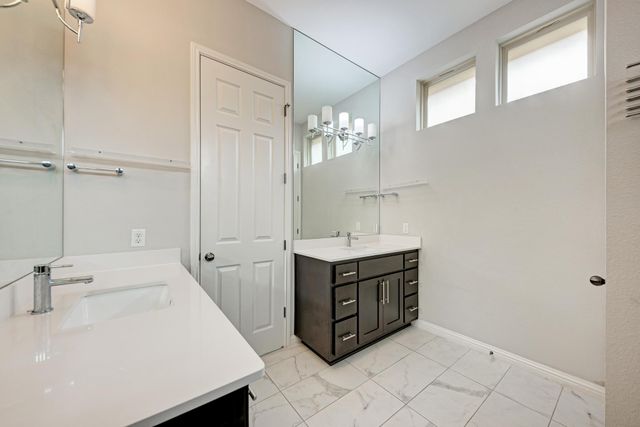 600 E Baylee Love LN, Austin, TX 78717