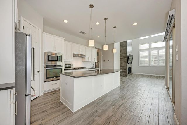 600 E Baylee Love LN, Austin, TX 78717