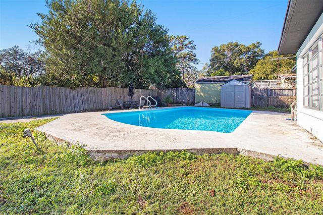 1412 LAKECREST DRIVE, Apopka, FL 32703