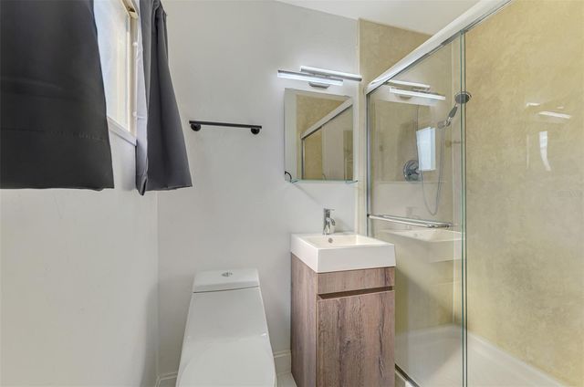 3774 WAKE AVENUE, Sarasota, FL 34240