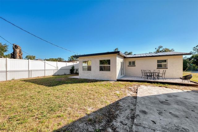 3774 WAKE AVENUE, Sarasota, FL 34240