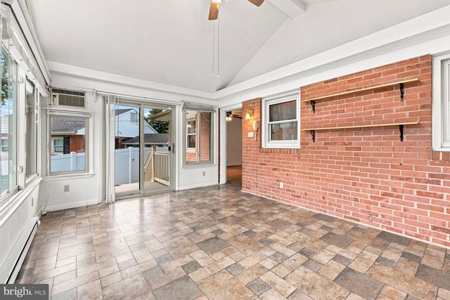 802 YOUNG PL, Frederick, MD 21702