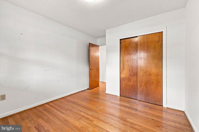 802 YOUNG PL, Frederick, MD 21702