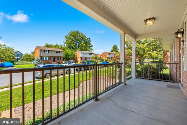 802 YOUNG PL, Frederick, MD 21702