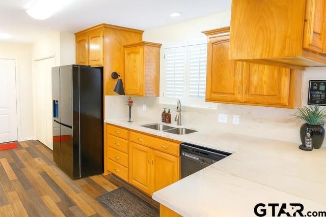 1838 Park Place, Mineola, TX 75773