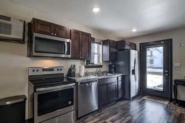 515 Putnam Street, Eau Claire, WI 54703