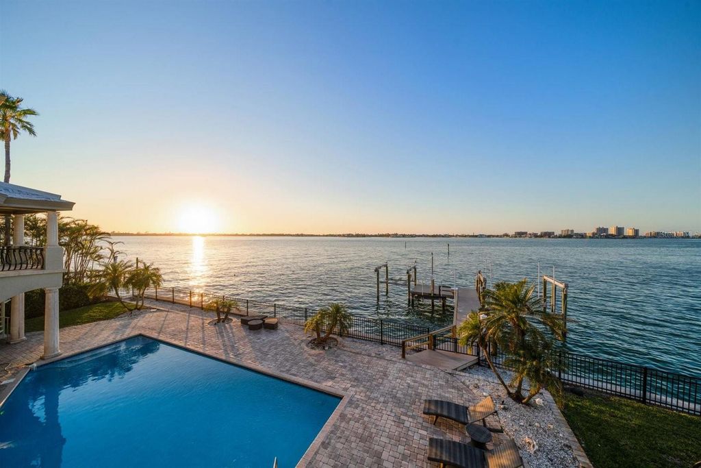 26 SUNSET BAY DRIVE, Belleair, FL 33756
