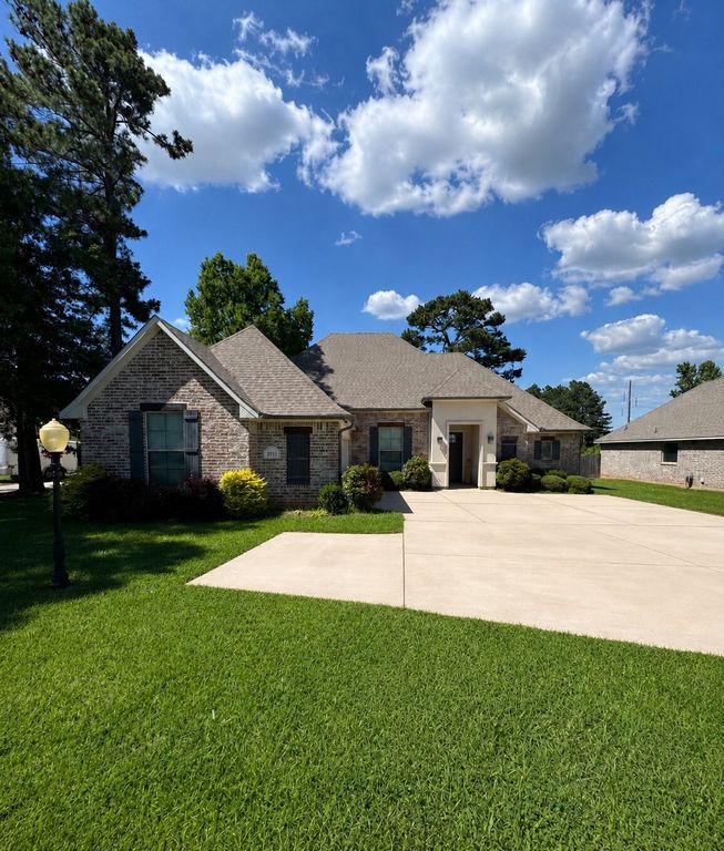 2063 Highpoint Place, Haughton, LA 71037