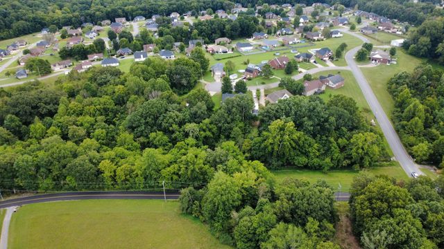 4050 Summit Dr, Greenbrier, TN 37073