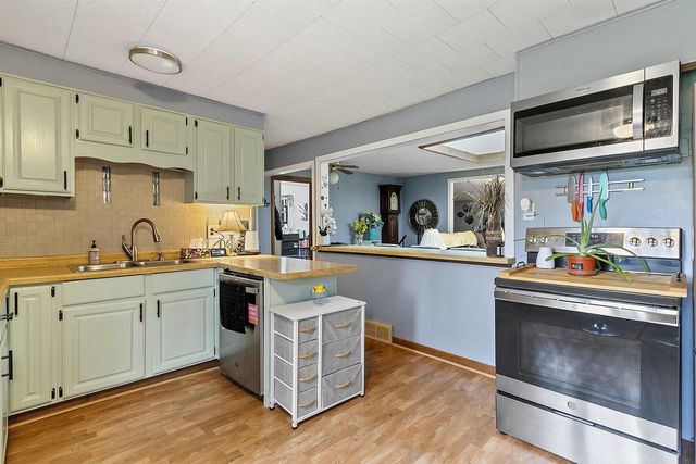 W12235 EAGLE ROAD, Crivitz, WI 54114