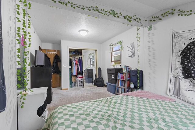 W12235 EAGLE ROAD, Crivitz, WI 54114