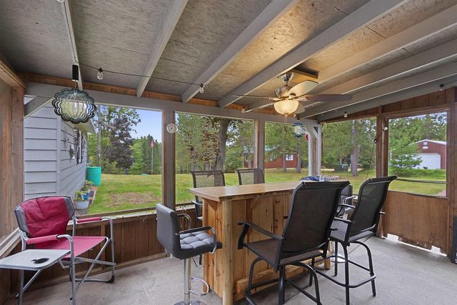 W12235 EAGLE ROAD, Crivitz, WI 54114