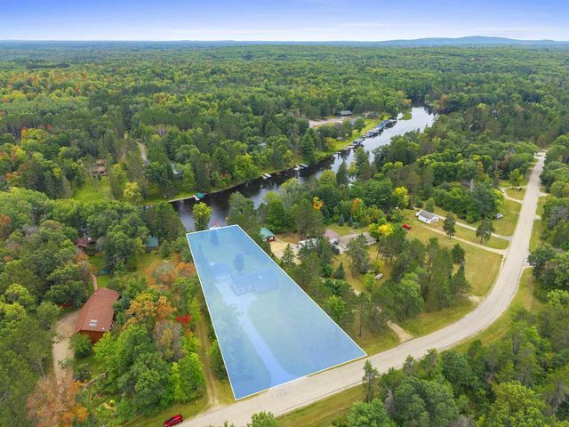 W12235 EAGLE ROAD, Crivitz, WI 54114