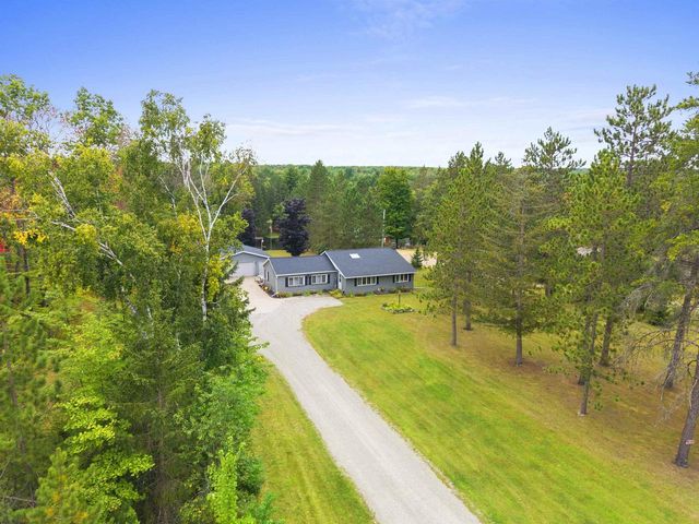 W12235 EAGLE ROAD, Crivitz, WI 54114